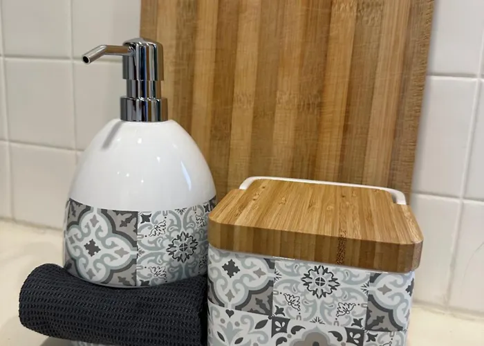 Luna In San Blas 圣米格尔德阿沃纳